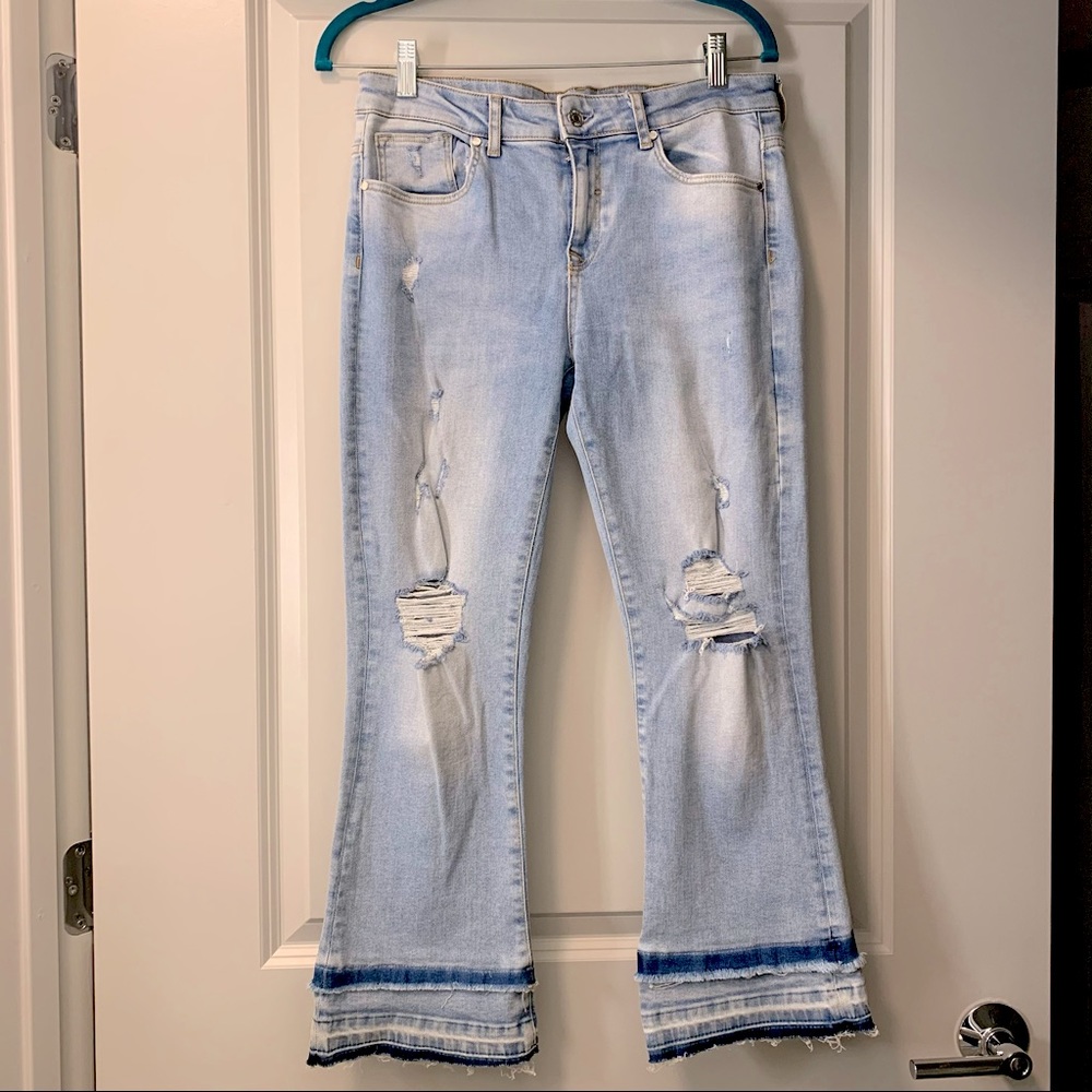 Zara Z1975 Basic Denim | Flared Light Wash Jeans | Ripped| Size 8